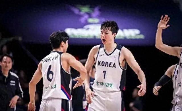 Karsa焦点对战，萨拉赫与30激战巴黎圣日耳曼分钟，出色防守胜负难料！(巴塞罗那对巴黎圣日耳曼经典比赛)