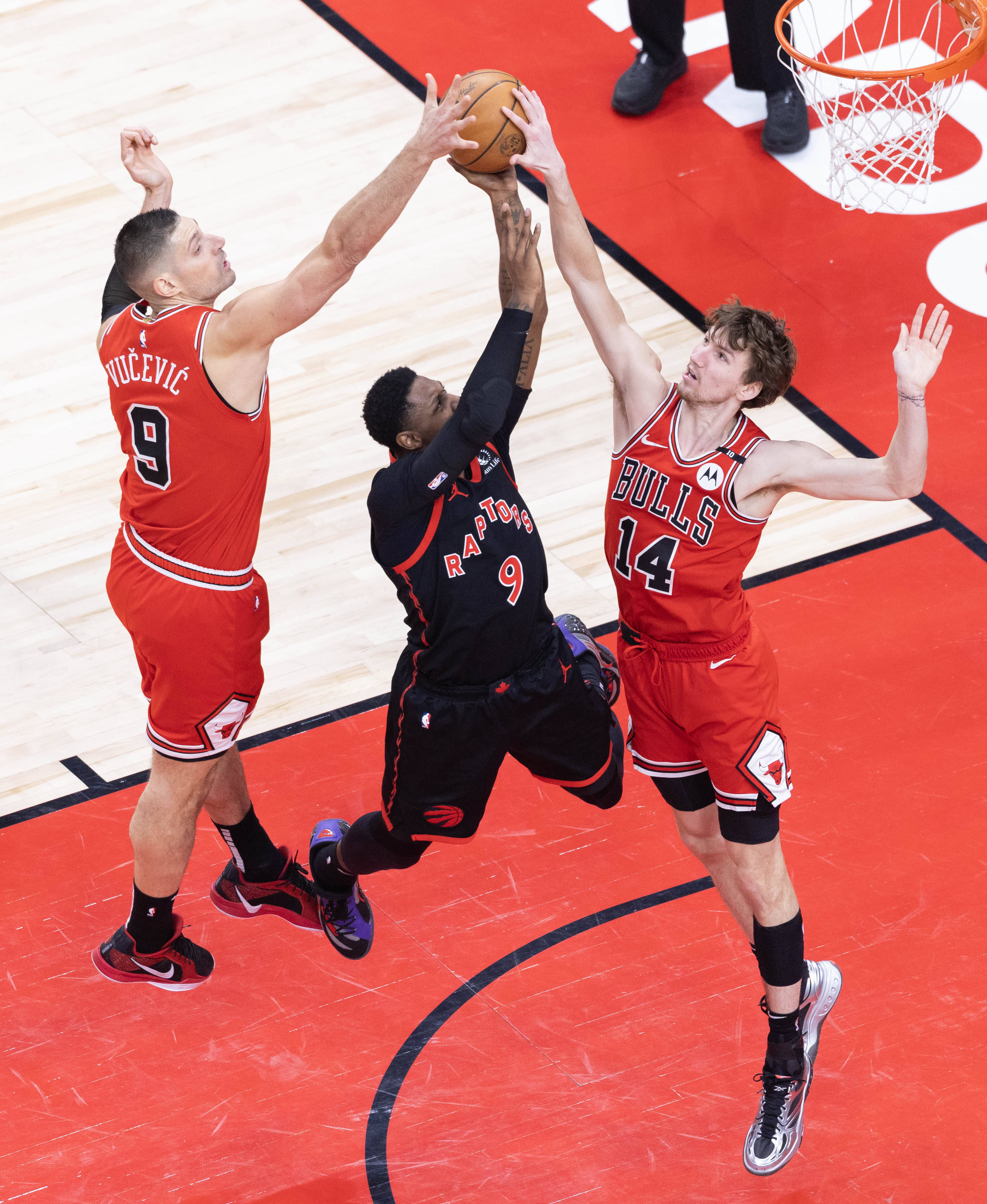 爱游戏体育关于赛前突围战来临；芝加哥公牛围绕NBA常规赛内部沟通；媒体盛赞；更衣室氛围转暖的信息