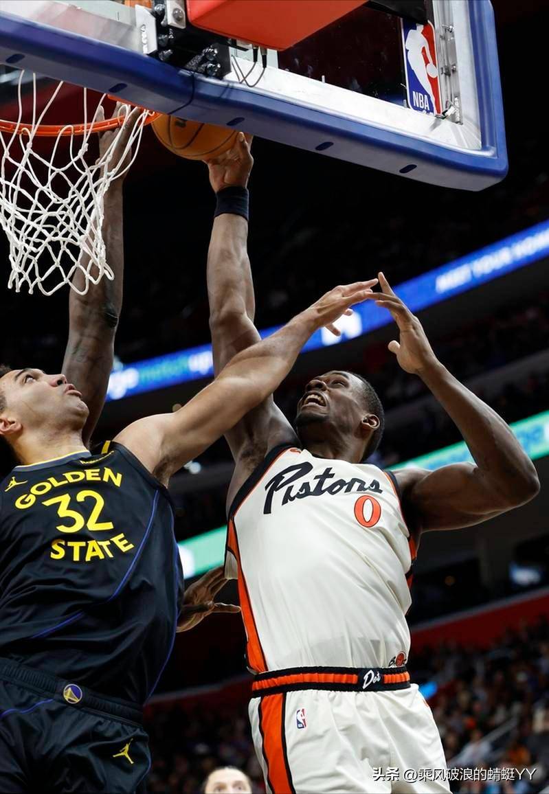 爱游戏体育包含赛前体能课后，纽约尼克斯状态回暖备战NBA总决赛，球迷炸锅，数据趋势出现新变化的词条